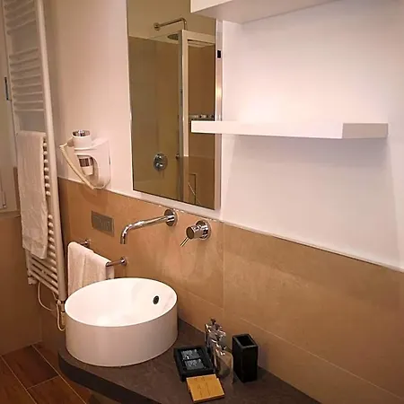 Bed & Breakfast 2 Navigli 4*