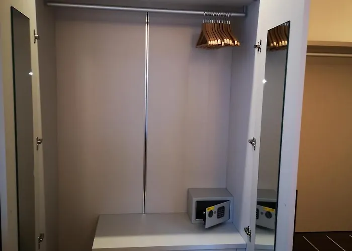 Nocleg ze śniadaniem 2 Navigli Mediolan