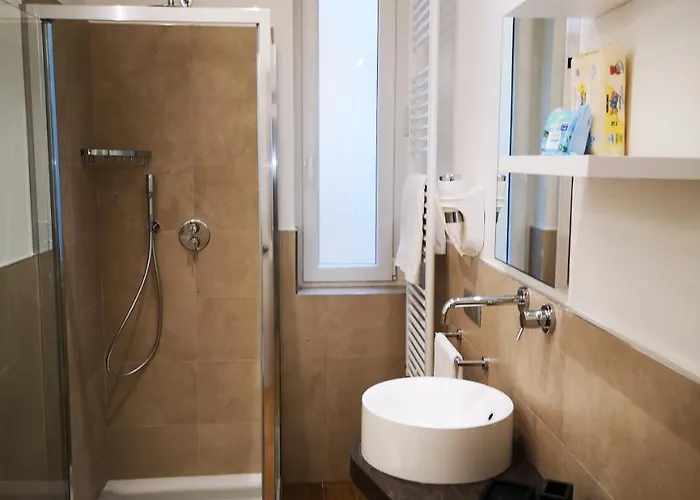 2 Navigli Nocleg ze śniadaniem 4*