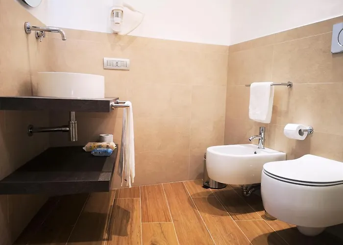 2 Navigli Nocleg ze śniadaniem Mediolan