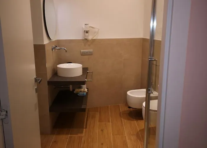 Nocleg ze śniadaniem 2 Navigli 4*